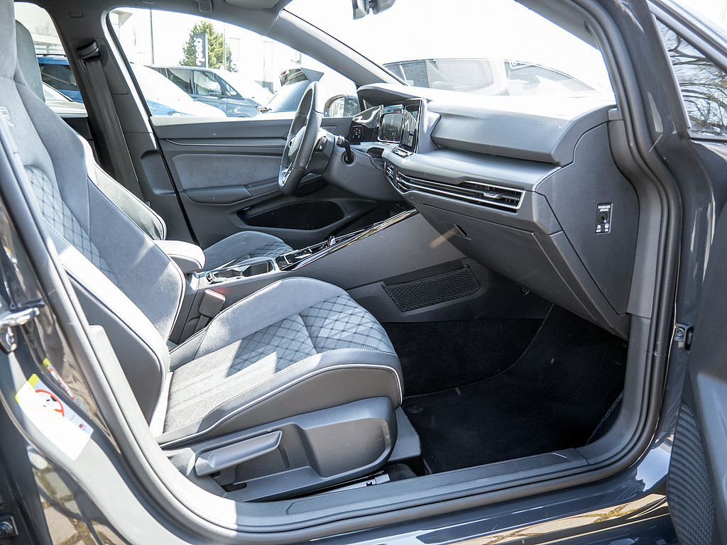 Golf VIII