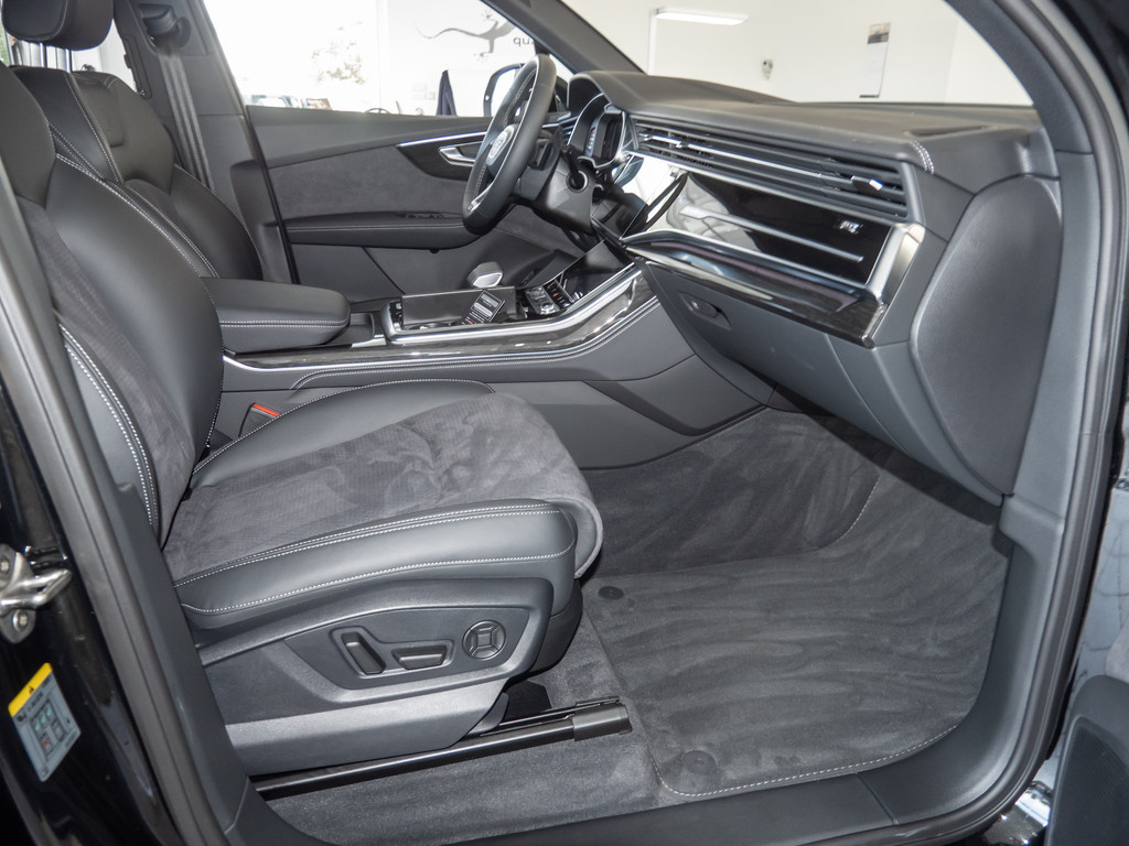 Q7