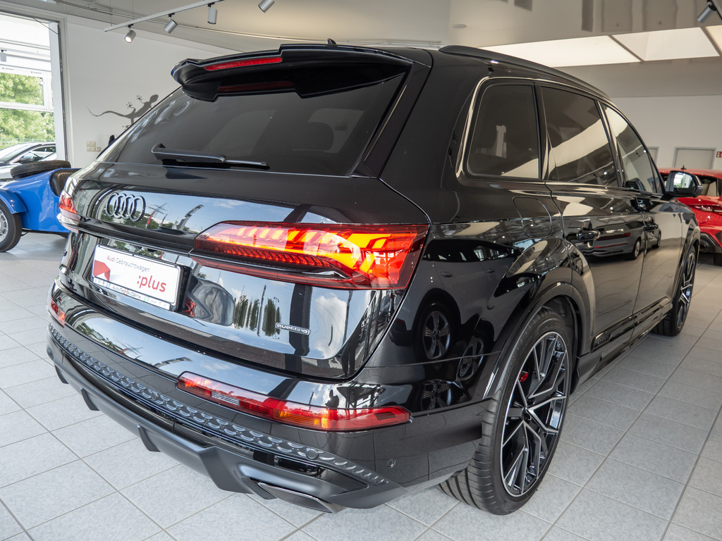 Q7